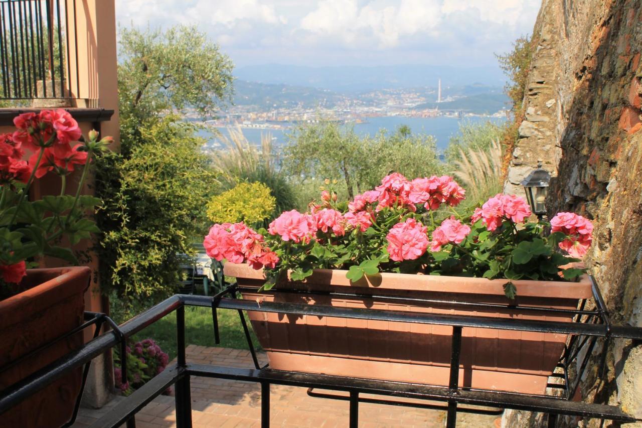 Agriturismo Terrazza Sul Golfo - Il Casale Ла-Спеція Екстер'єр фото